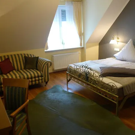 & Restaurant Venner Moor 3*