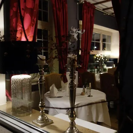 & Restaurant Venner Moor 3*