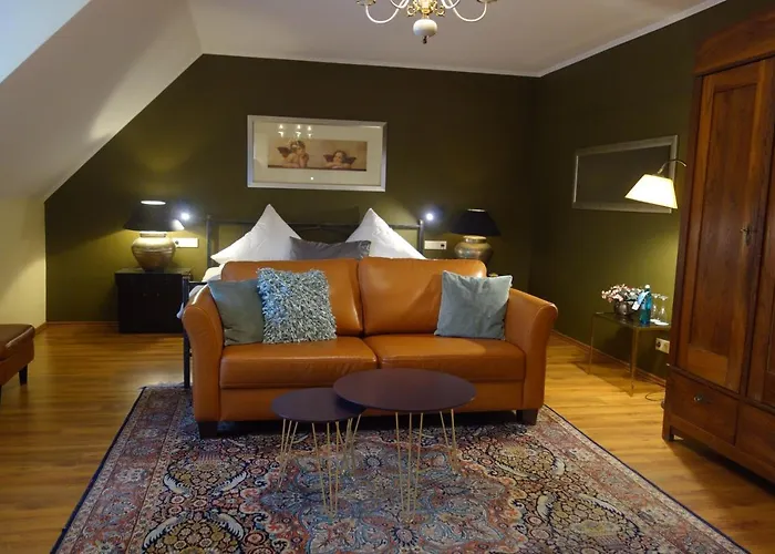 & Restaurant Venner Moor 3* سيندن